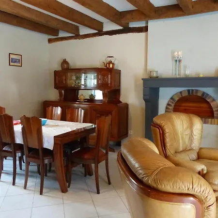 Charmante Maison Renovee Avec Cour, Proche Bourg, Wifi, Jardin Clos, Animaux Acceptes, A - Fr-1-489-178